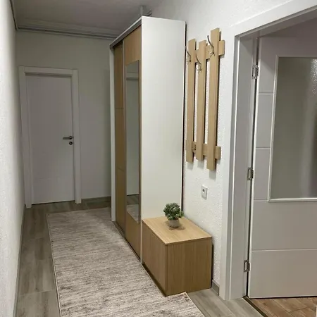 M&j Apartment *